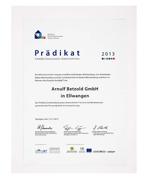 Prädikat – Familienbewusstes Unternehmen 2013 Urkunde Prädikat – Familienbewusstes Unternehmen 2013
